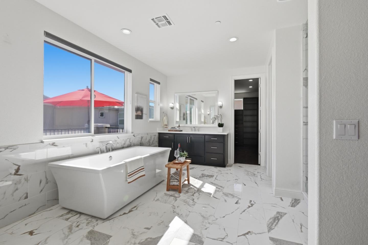 Detail Gallery Image 38 of 63 For 39441 Humpback Whale Rd, Newark,  CA 94560 - 5 Beds | 4/1 Baths