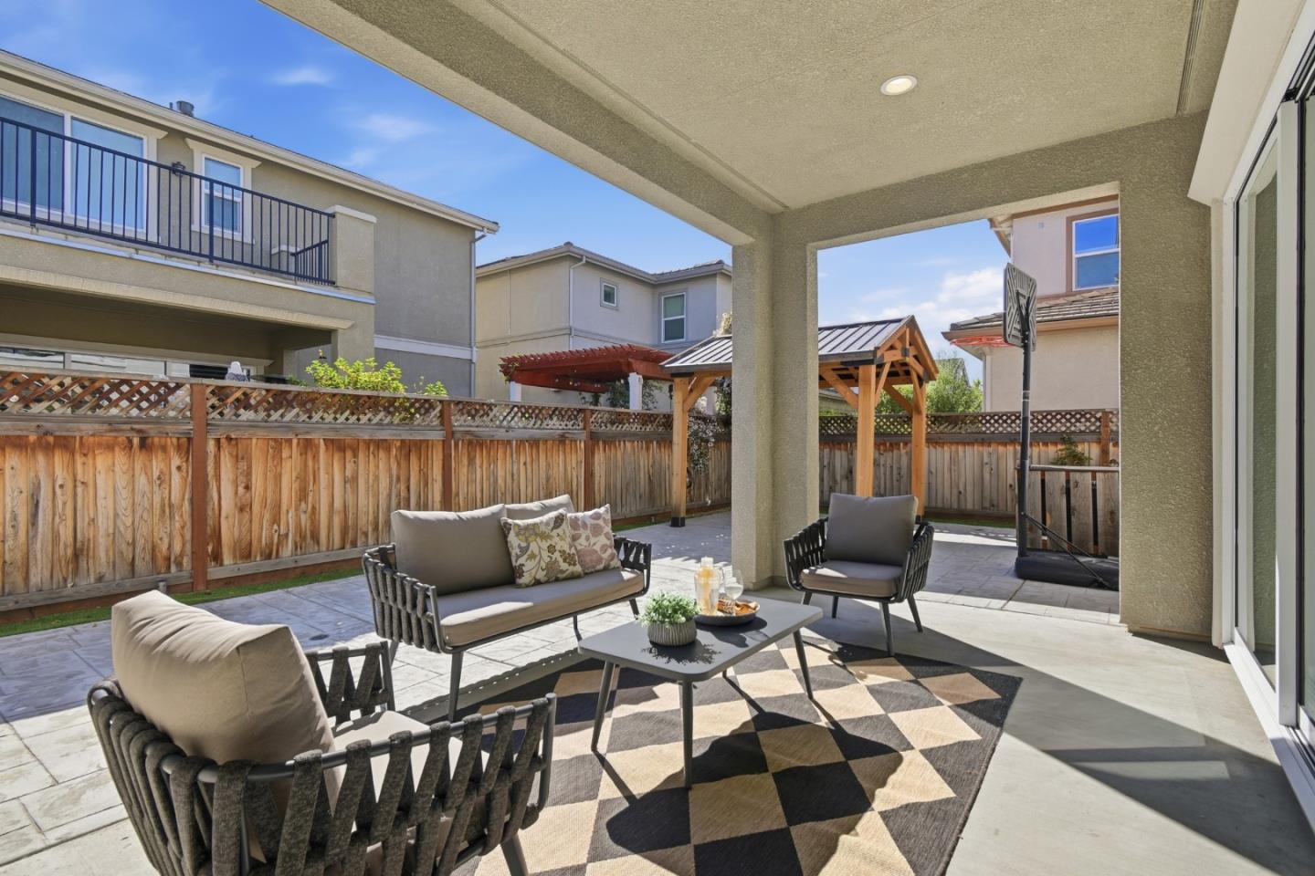 Detail Gallery Image 50 of 63 For 39441 Humpback Whale Rd, Newark,  CA 94560 - 5 Beds | 4/1 Baths