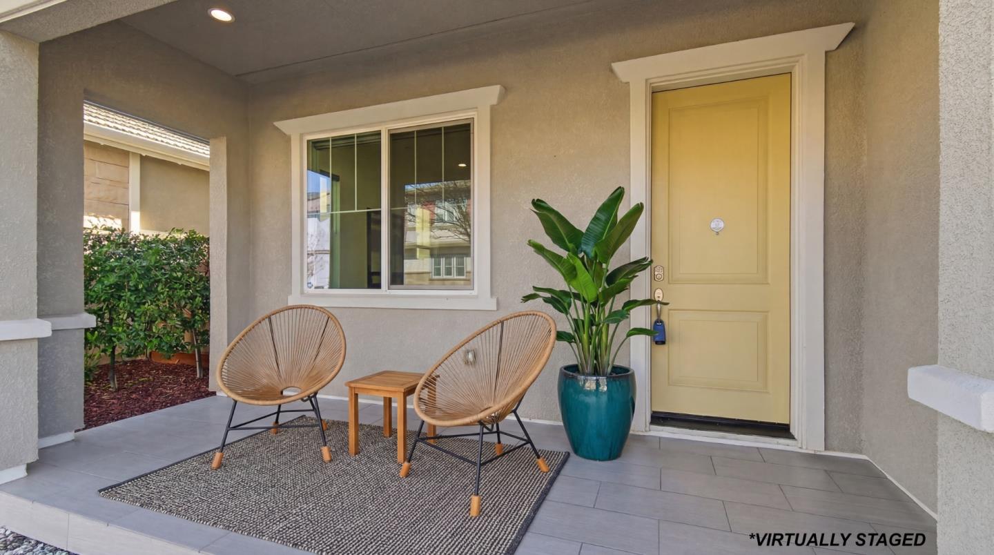 Detail Gallery Image 6 of 63 For 39441 Humpback Whale Rd, Newark,  CA 94560 - 5 Beds | 4/1 Baths