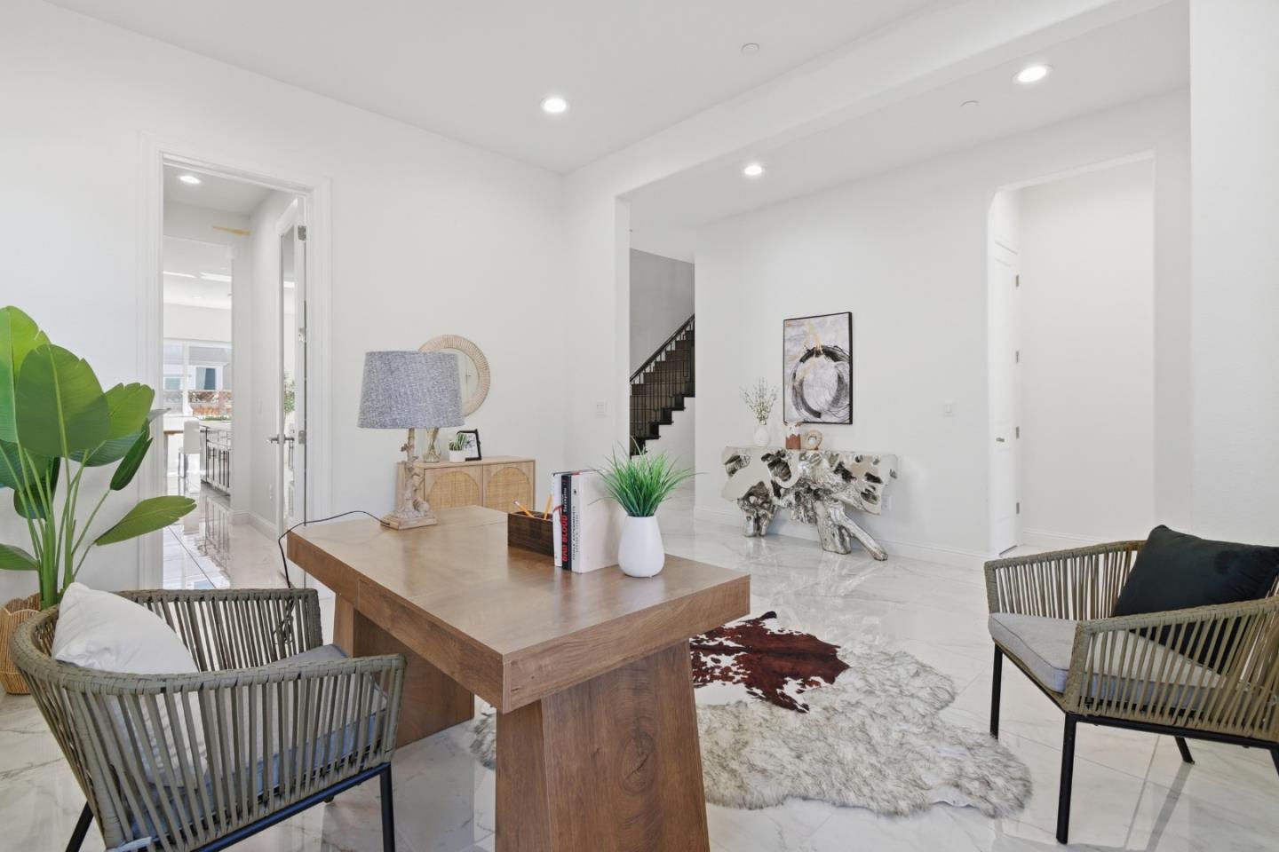 Detail Gallery Image 8 of 63 For 39441 Humpback Whale Rd, Newark,  CA 94560 - 5 Beds | 4/1 Baths