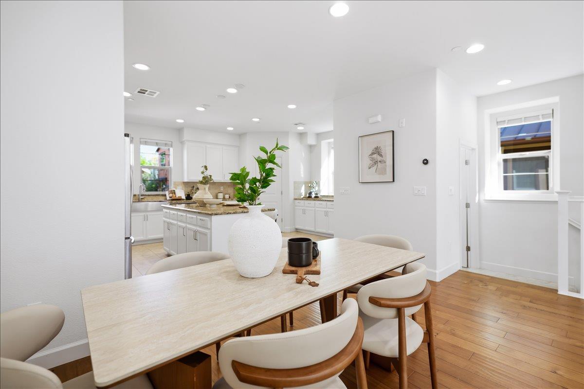 Detail Gallery Image 12 of 59 For 2927 Kaiser Dr, Santa Clara,  CA 95051 - 3 Beds | 3/1 Baths