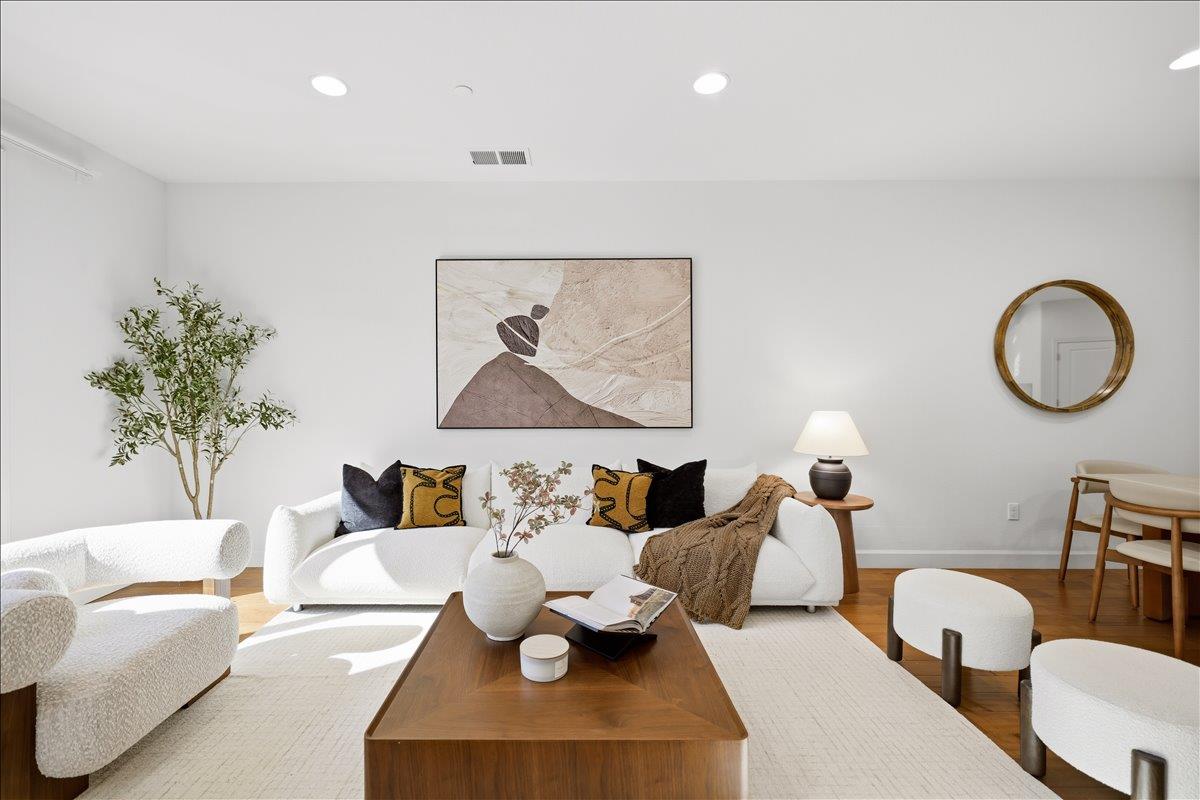 Detail Gallery Image 8 of 59 For 2927 Kaiser Dr, Santa Clara,  CA 95051 - 3 Beds | 3/1 Baths