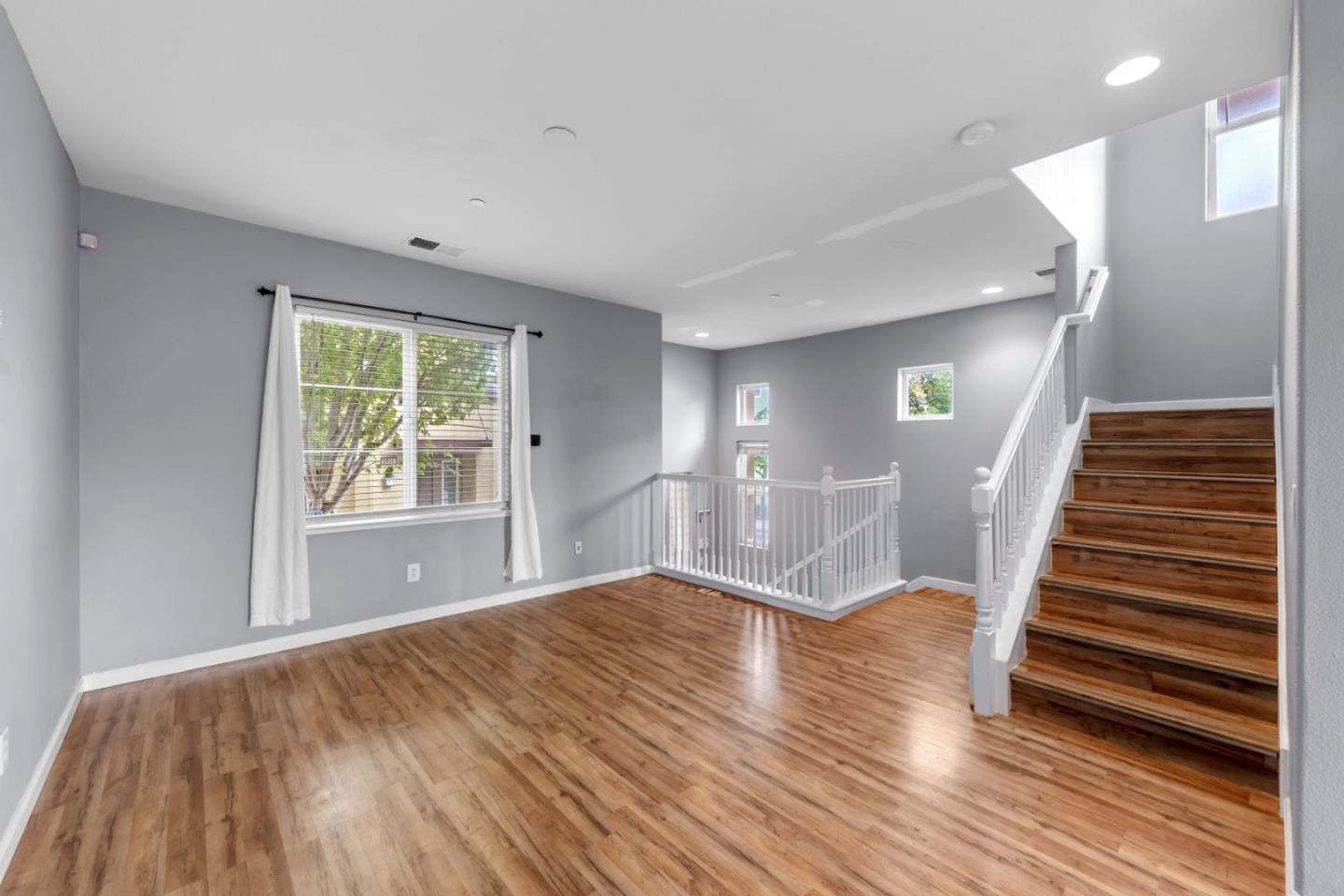 Detail Gallery Image 10 of 67 For 2872 10th St, San Pablo,  CA 94806 - 3 Beds | 2/1 Baths