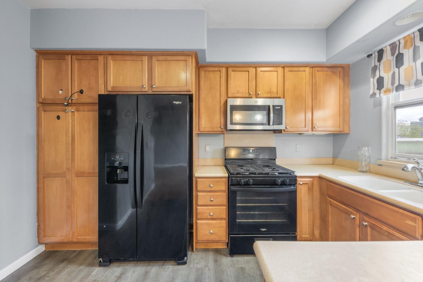 Detail Gallery Image 18 of 67 For 2872 10th St, San Pablo,  CA 94806 - 3 Beds | 2/1 Baths