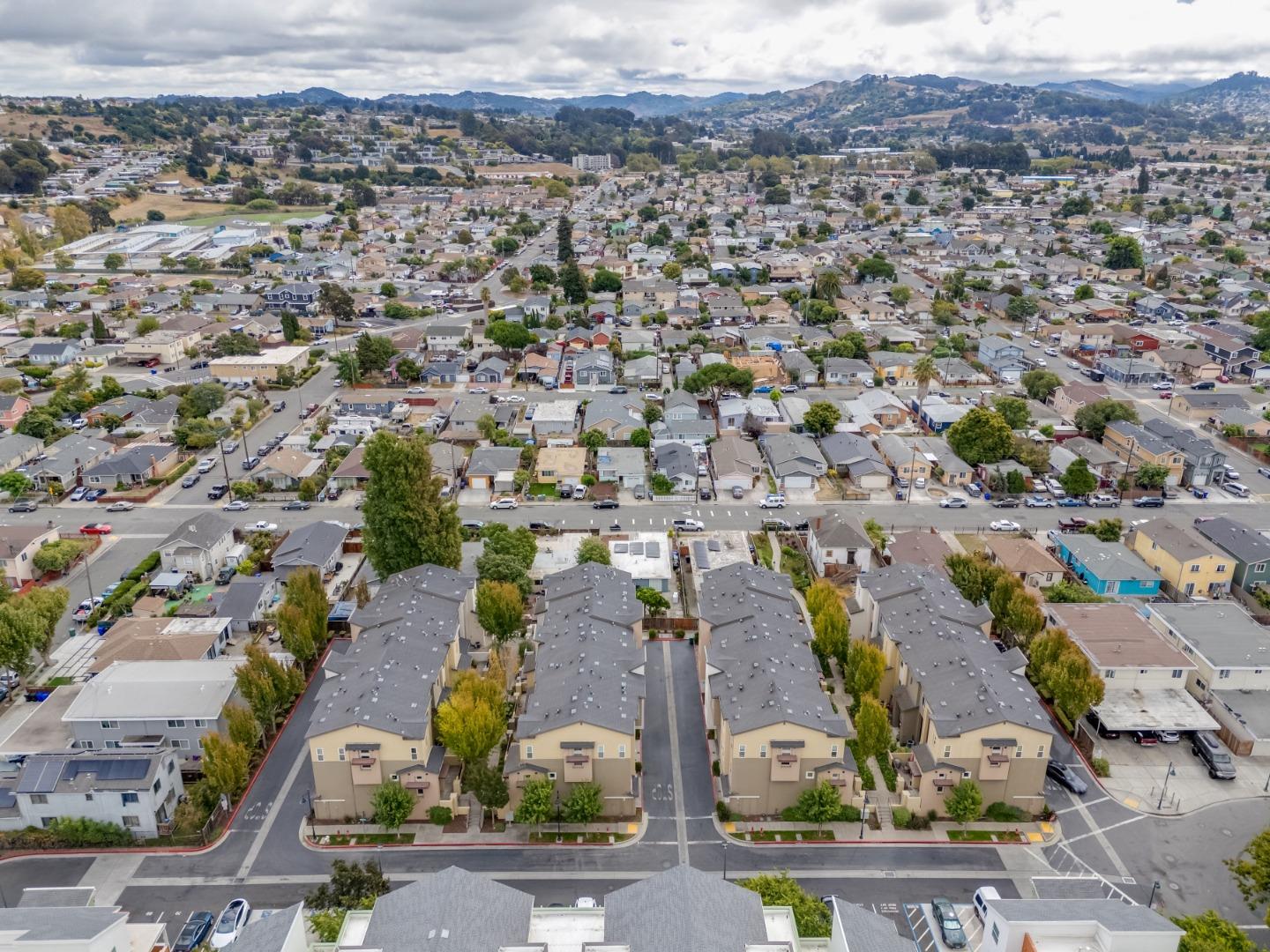 Detail Gallery Image 62 of 67 For 2872 10th St, San Pablo,  CA 94806 - 3 Beds | 2/1 Baths