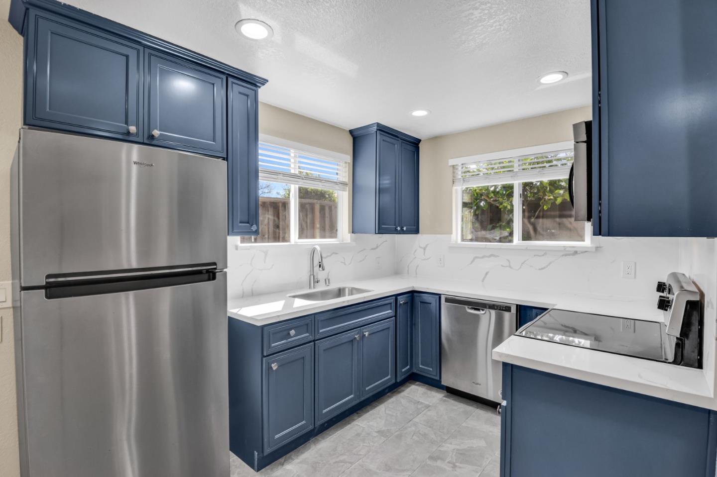 Detail Gallery Image 30 of 63 For 2825 Aetna Way, San Jose,  CA 95121 - 4 Beds | 3 Baths