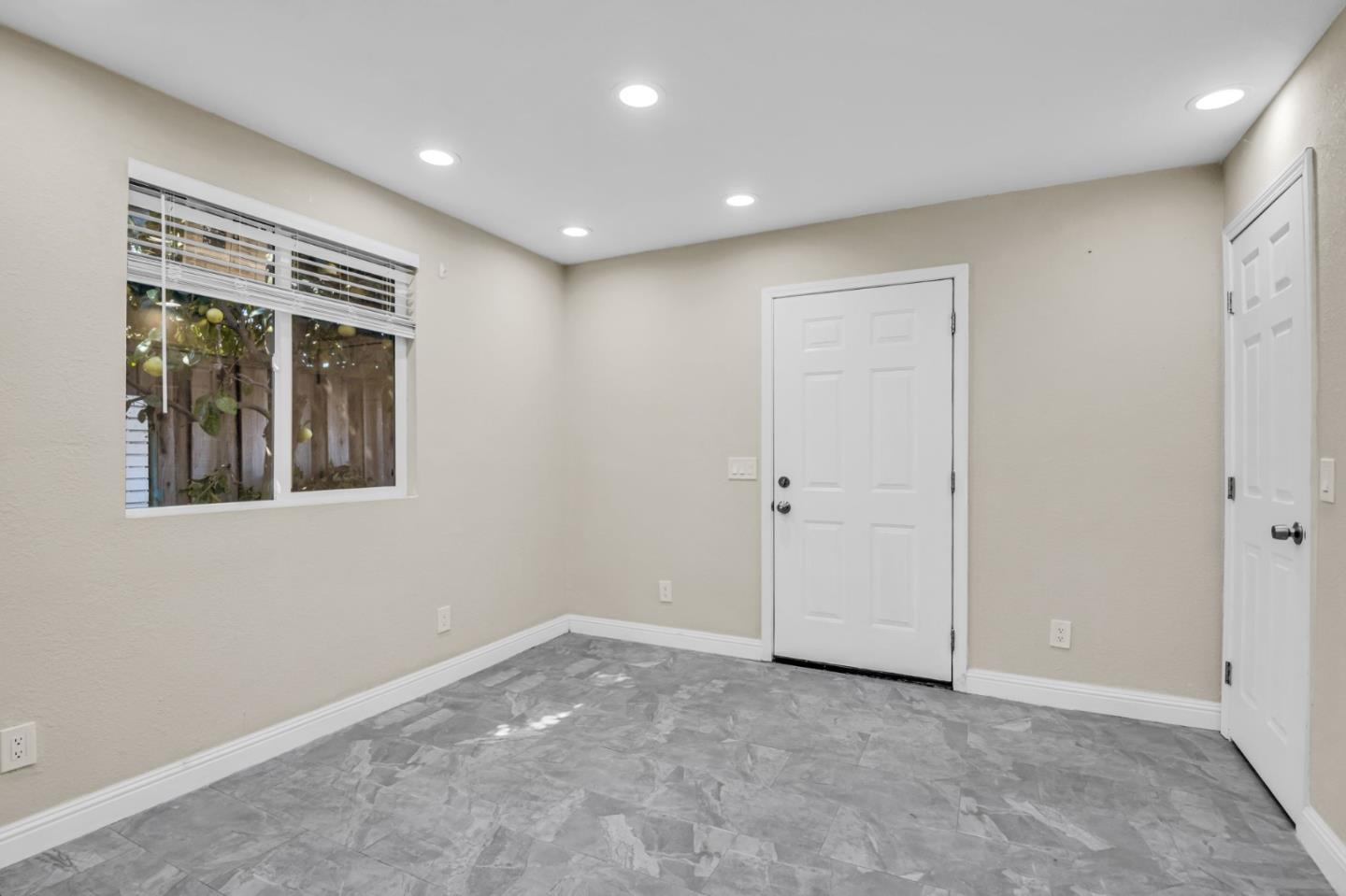 Detail Gallery Image 35 of 63 For 2825 Aetna Way, San Jose,  CA 95121 - 4 Beds | 3 Baths