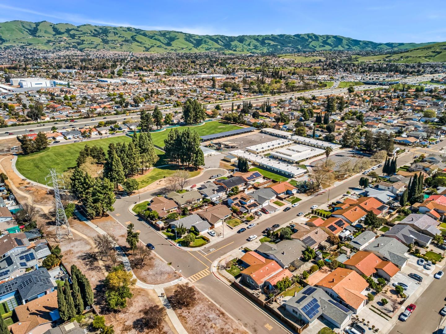 Detail Gallery Image 51 of 63 For 2825 Aetna Way, San Jose,  CA 95121 - 4 Beds | 3 Baths