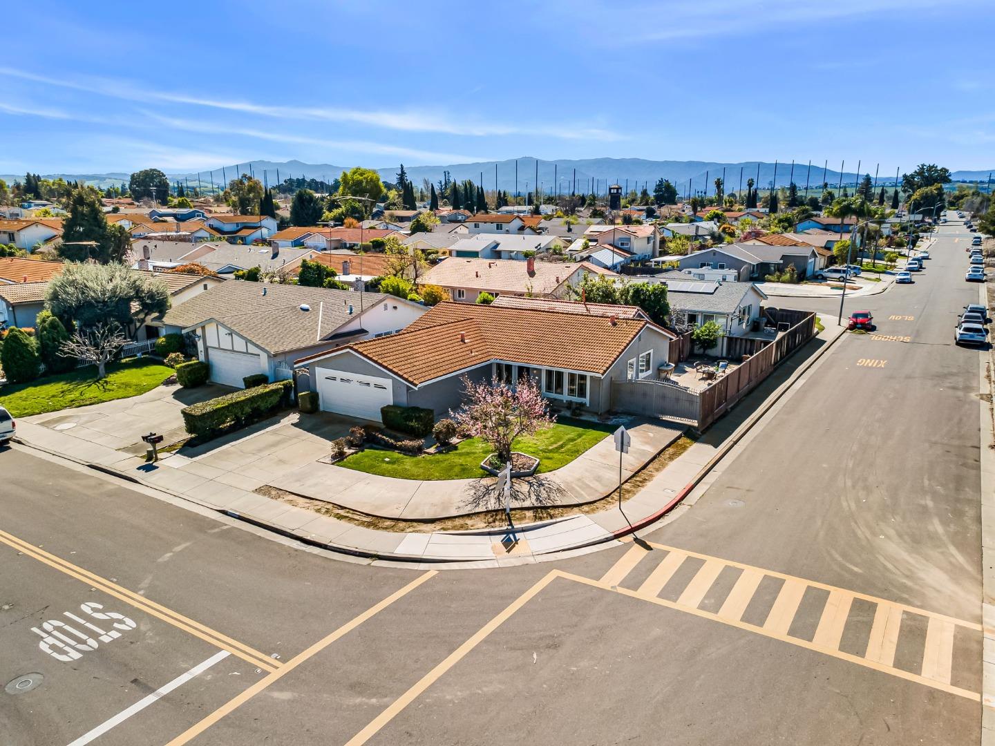 Detail Gallery Image 53 of 63 For 2825 Aetna Way, San Jose,  CA 95121 - 4 Beds | 3 Baths