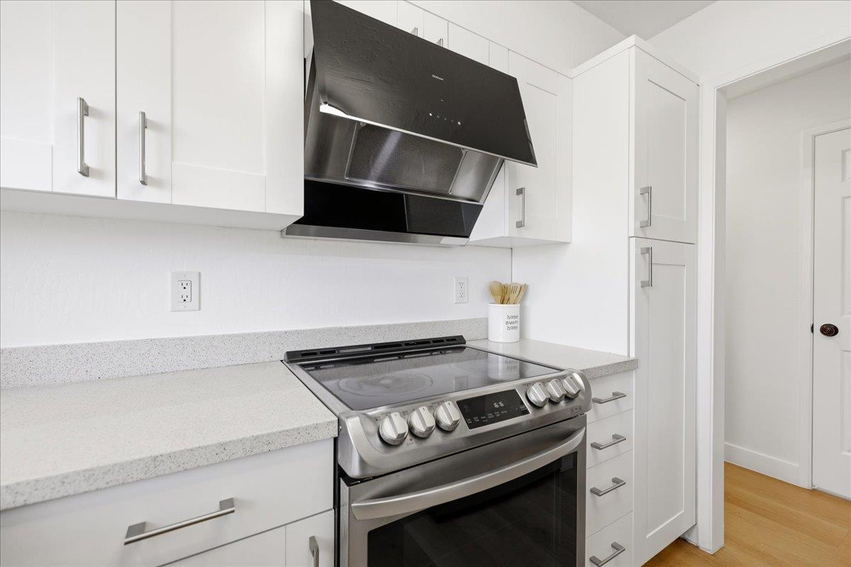 Detail Gallery Image 20 of 43 For 700 Chiquita Ave #19,  Mountain View,  CA 94041 - 2 Beds | 2/1 Baths