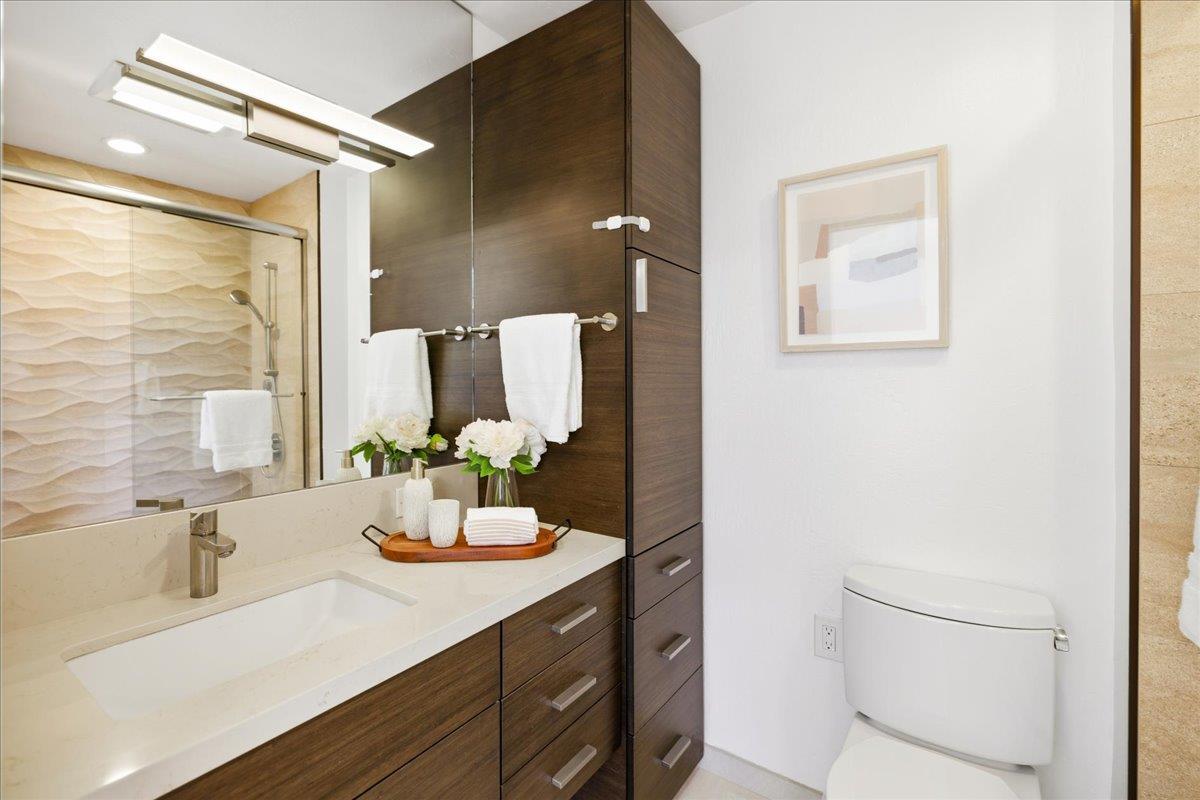 Detail Gallery Image 31 of 43 For 700 Chiquita Ave #19,  Mountain View,  CA 94041 - 2 Beds | 2/1 Baths