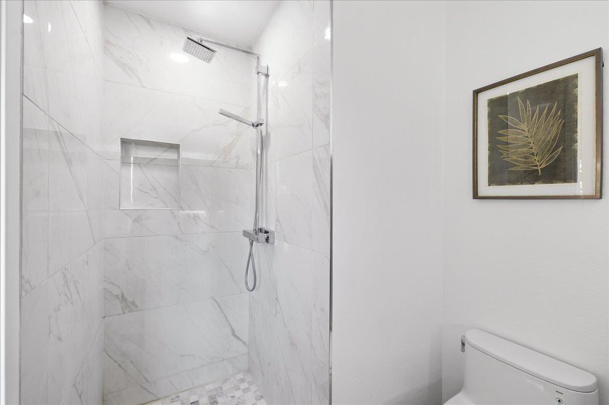 Detail Gallery Image 42 of 43 For 700 Chiquita Ave #19,  Mountain View,  CA 94041 - 2 Beds | 2/1 Baths