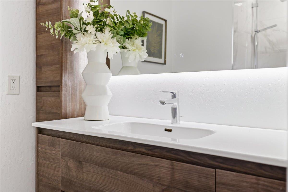 Detail Gallery Image 43 of 43 For 700 Chiquita Ave #19,  Mountain View,  CA 94041 - 2 Beds | 2/1 Baths