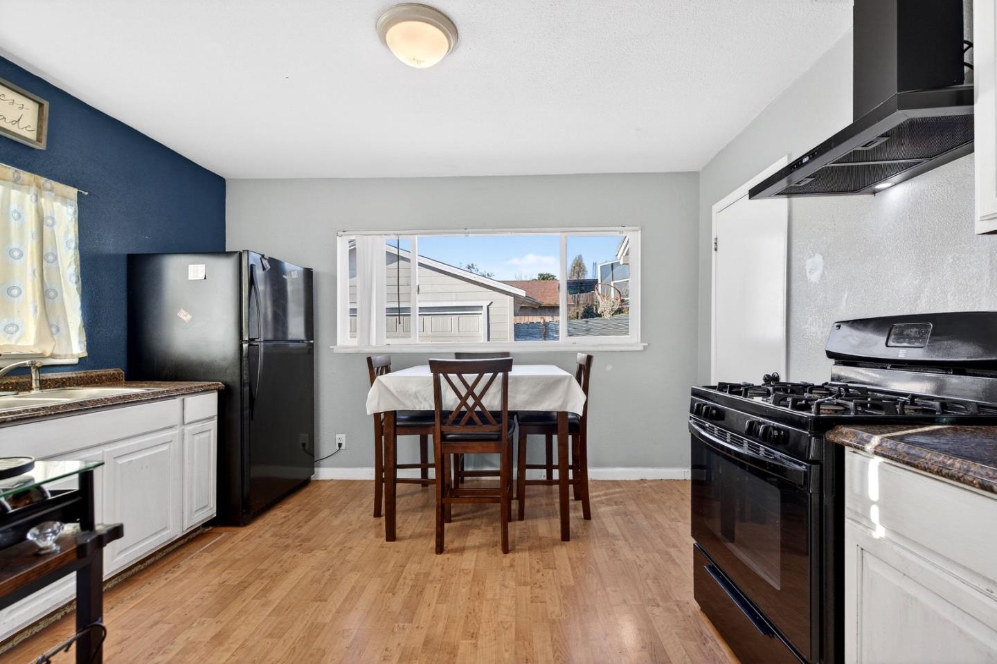 Detail Gallery Image 12 of 42 For 123 Prado St, Salinas,  CA 93906 - 2 Beds | 1 Baths