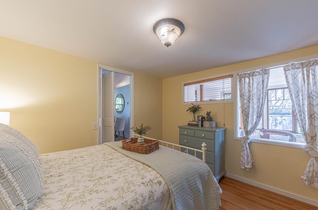 Detail Gallery Image 22 of 33 For 516 8th St, Pacific Grove,  CA 93950 - 2 Beds | 2 Baths