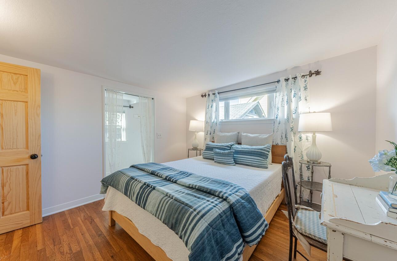 Detail Gallery Image 24 of 33 For 516 8th St, Pacific Grove,  CA 93950 - 2 Beds | 2 Baths