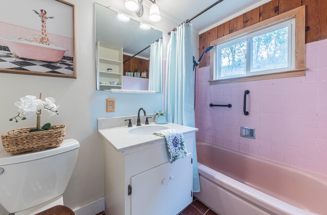 Detail Gallery Image 26 of 33 For 516 8th St, Pacific Grove,  CA 93950 - 2 Beds | 2 Baths