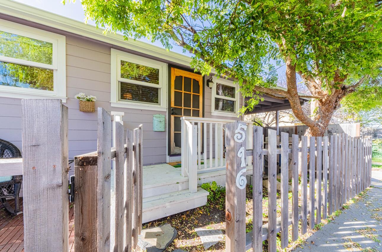 Detail Gallery Image 32 of 33 For 516 8th St, Pacific Grove,  CA 93950 - 2 Beds | 2 Baths