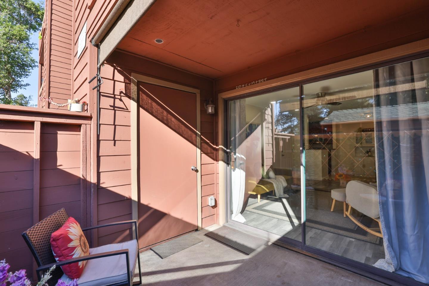 Detail Gallery Image 19 of 30 For 880 Catkin, San Jose,  CA 95128 - 2 Beds | 2 Baths