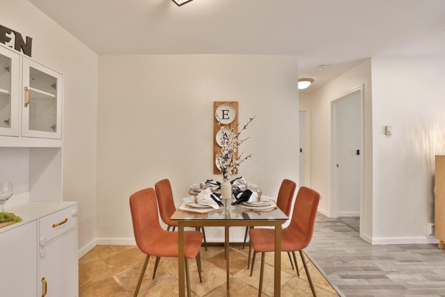 Detail Gallery Image 7 of 30 For 880 Catkin, San Jose,  CA 95128 - 2 Beds | 2 Baths