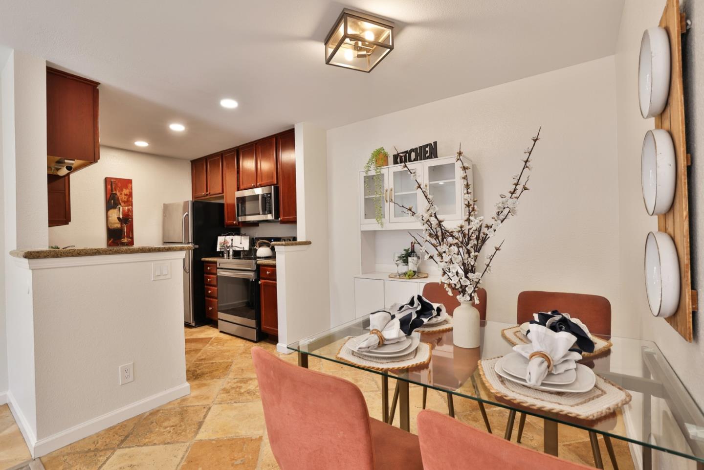 Detail Gallery Image 9 of 30 For 880 Catkin, San Jose,  CA 95128 - 2 Beds | 2 Baths