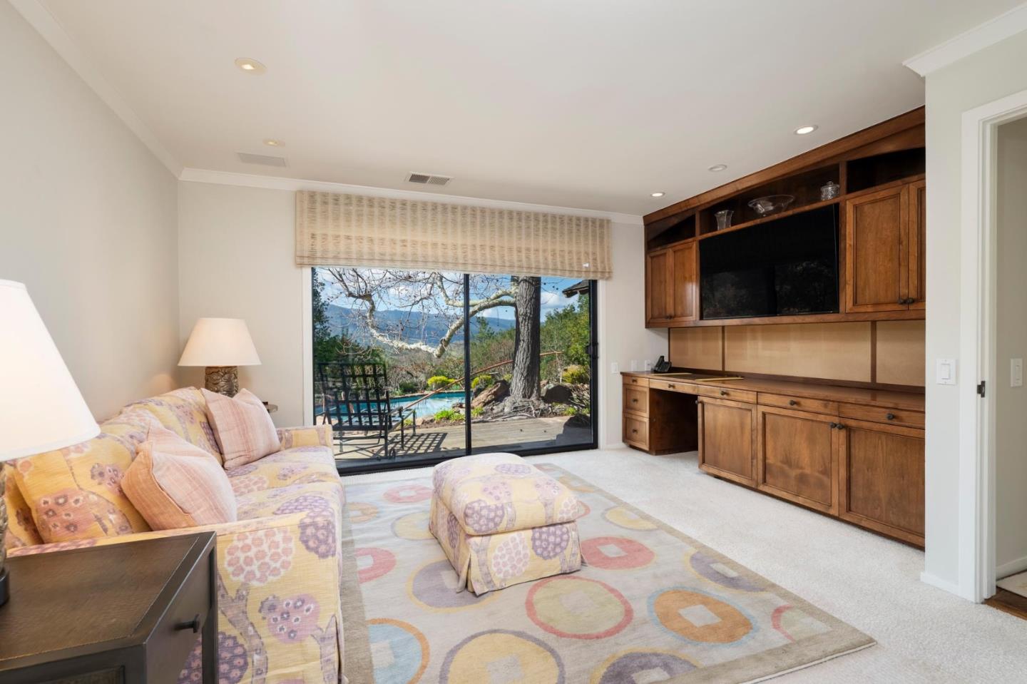 Detail Gallery Image 9 of 26 For 578 Cresta Vista Ln, Portola Valley,  CA 94028 - 3 Beds | 3/1 Baths