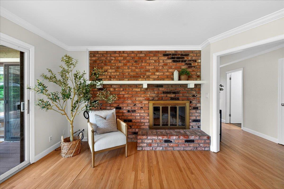 Detail Gallery Image 24 of 46 For 1312 Lubich Dr, Mountain View,  CA 94040 - 4 Beds | 2/1 Baths