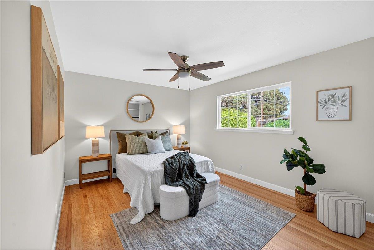 Detail Gallery Image 33 of 46 For 1312 Lubich Dr, Mountain View,  CA 94040 - 4 Beds | 2/1 Baths