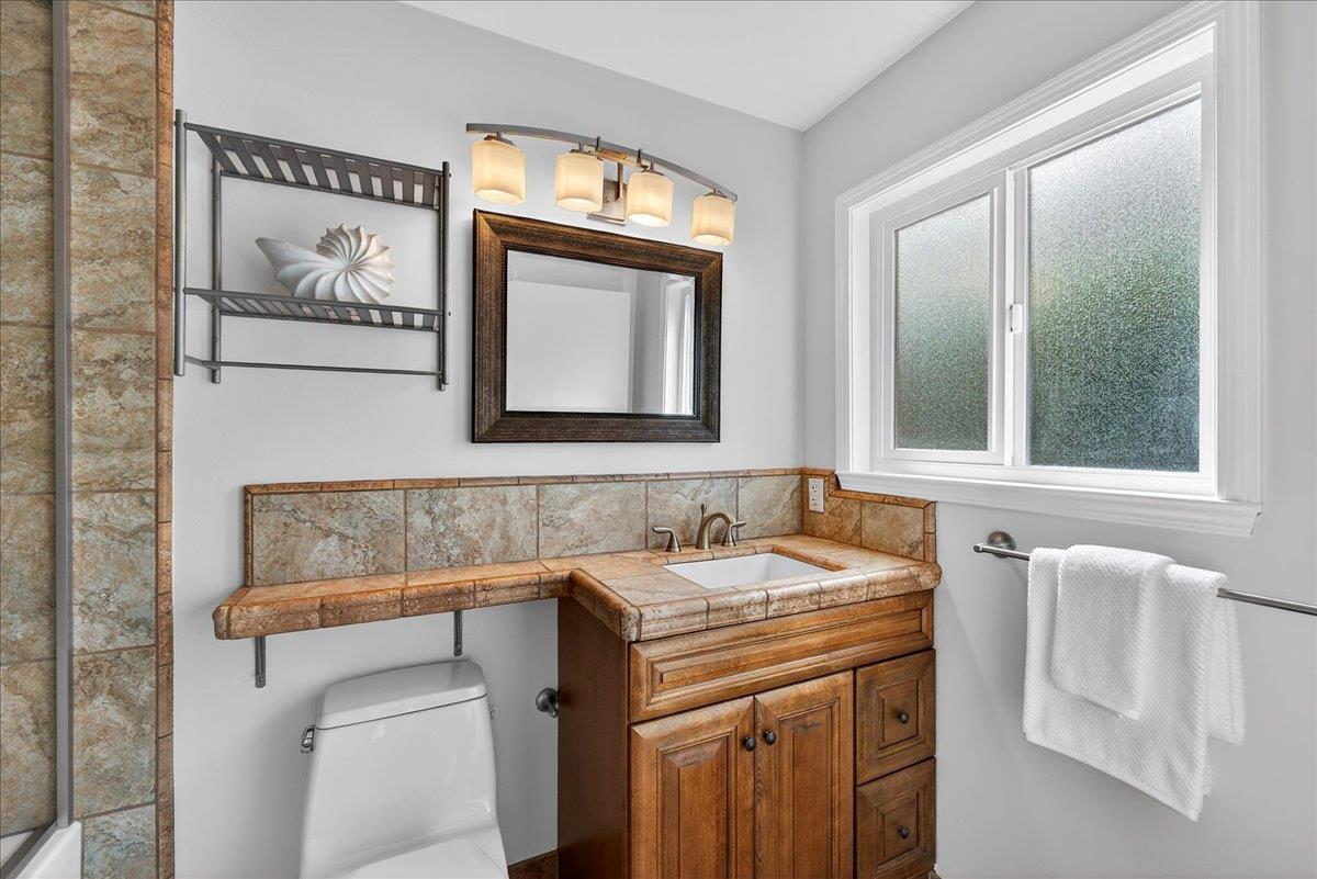 Detail Gallery Image 38 of 46 For 1312 Lubich Dr, Mountain View,  CA 94040 - 4 Beds | 2/1 Baths