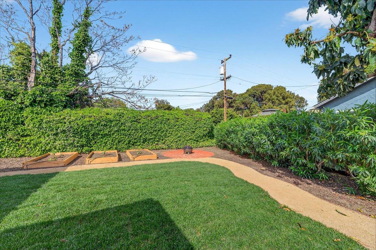 Detail Gallery Image 42 of 46 For 1312 Lubich Dr, Mountain View,  CA 94040 - 4 Beds | 2/1 Baths