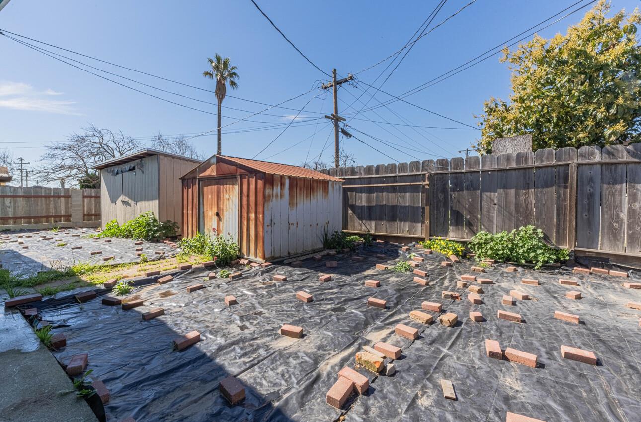 Detail Gallery Image 26 of 27 For 1489 Lassen Ave, Salinas,  CA 93906 - 4 Beds | 2 Baths