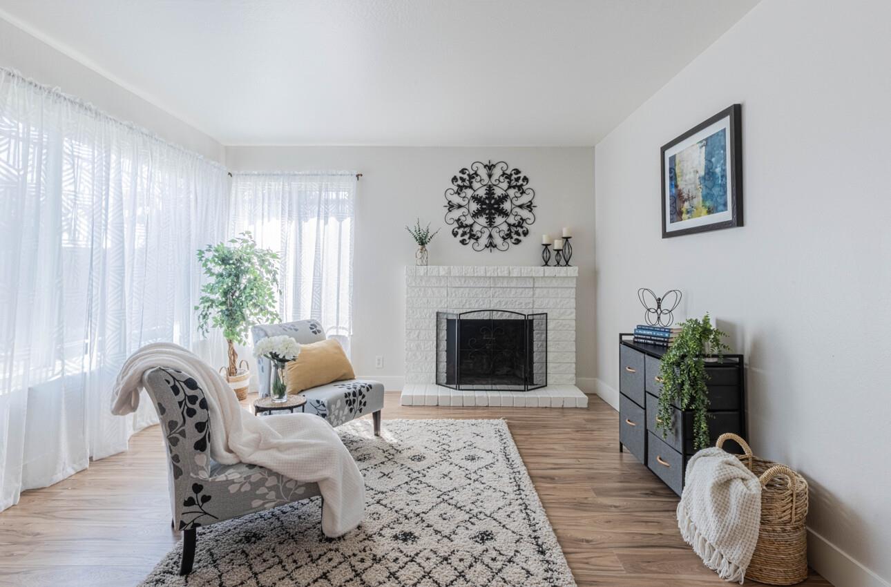 Detail Gallery Image 5 of 27 For 1489 Lassen Ave, Salinas,  CA 93906 - 4 Beds | 2 Baths