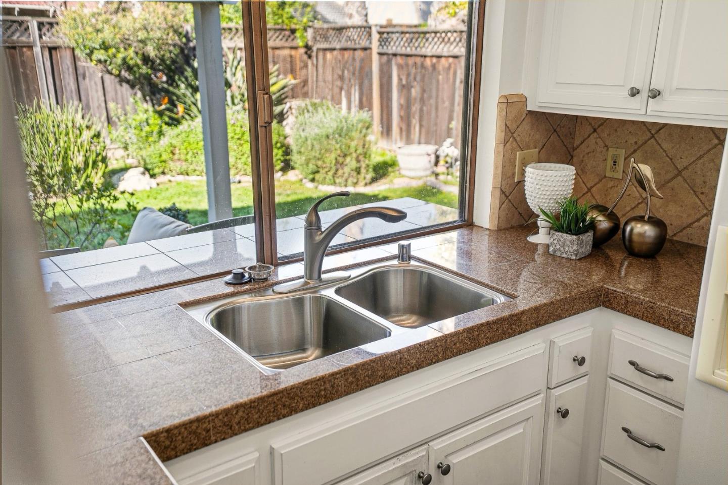 Detail Gallery Image 10 of 38 For 345 Avenida Arboles, San Jose,  CA 95123 - 4 Beds | 3 Baths