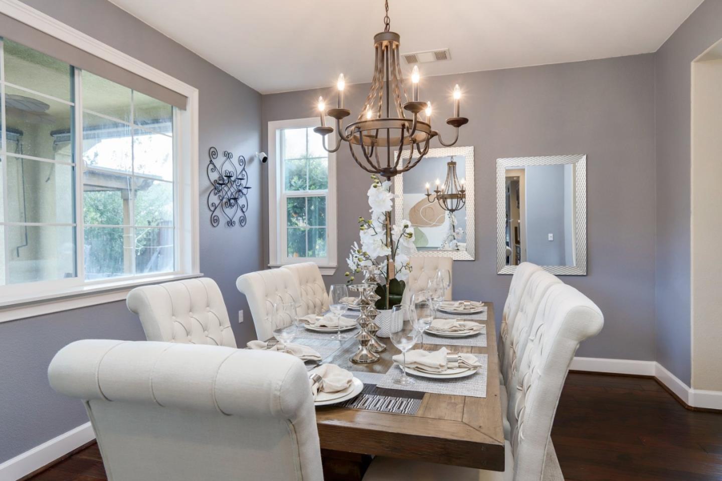 Detail Gallery Image 10 of 47 For 50 Tilton Ave, Morgan Hill,  CA 95037 - 5 Beds | 3/1 Baths