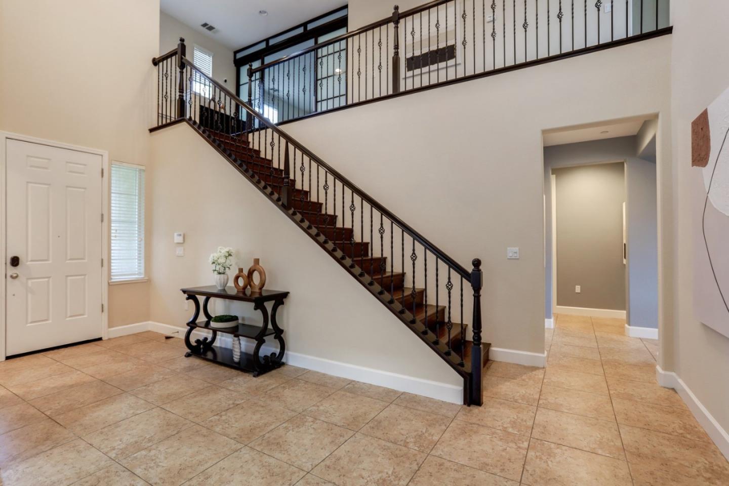 Detail Gallery Image 14 of 47 For 50 Tilton Ave, Morgan Hill,  CA 95037 - 5 Beds | 3/1 Baths