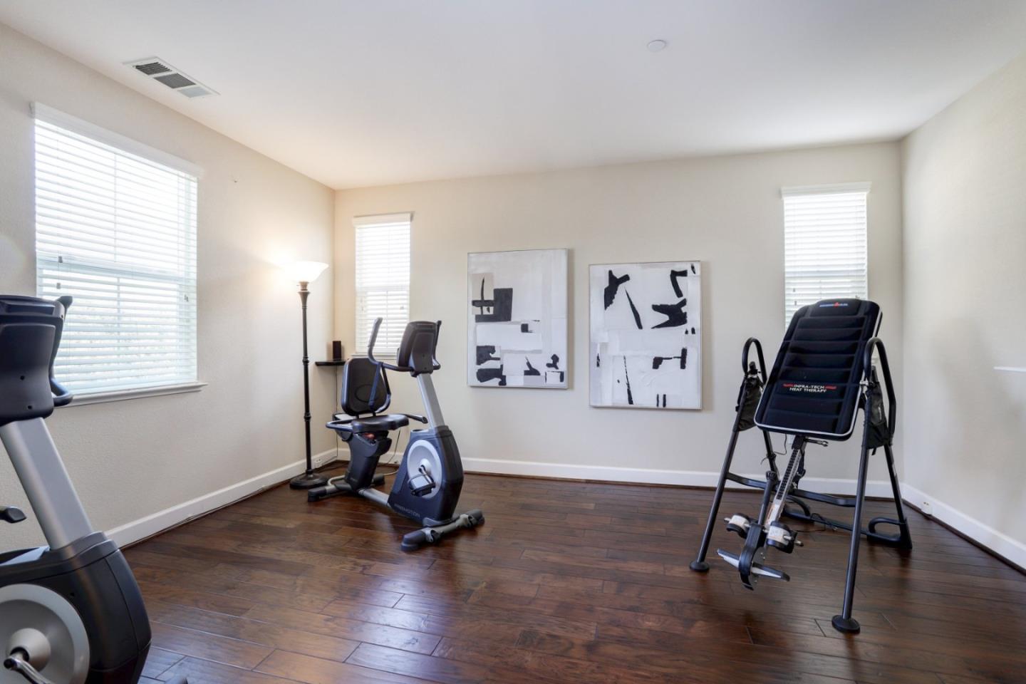 Detail Gallery Image 19 of 47 For 50 Tilton Ave, Morgan Hill,  CA 95037 - 5 Beds | 3/1 Baths