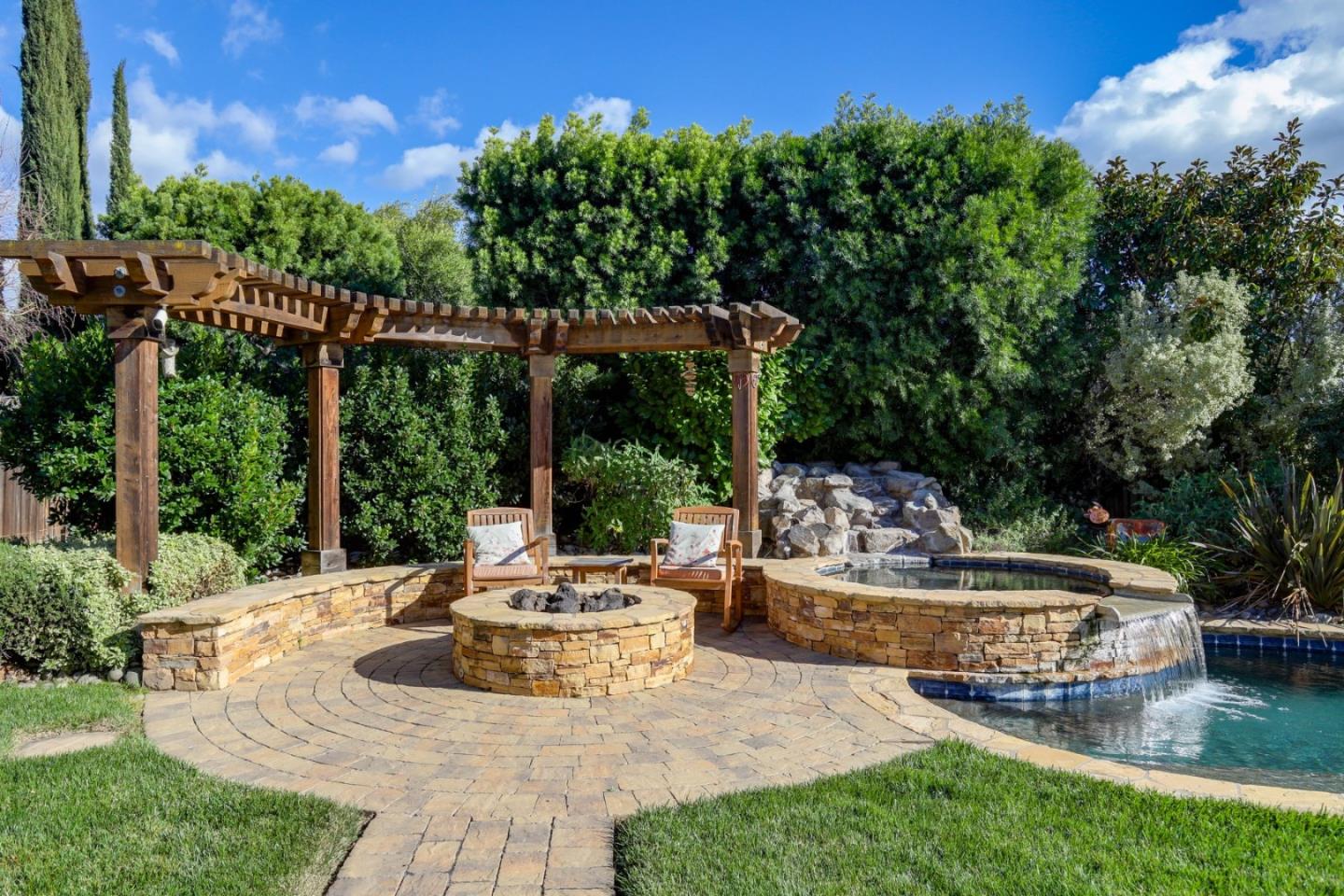 Detail Gallery Image 31 of 47 For 50 Tilton Ave, Morgan Hill,  CA 95037 - 5 Beds | 3/1 Baths