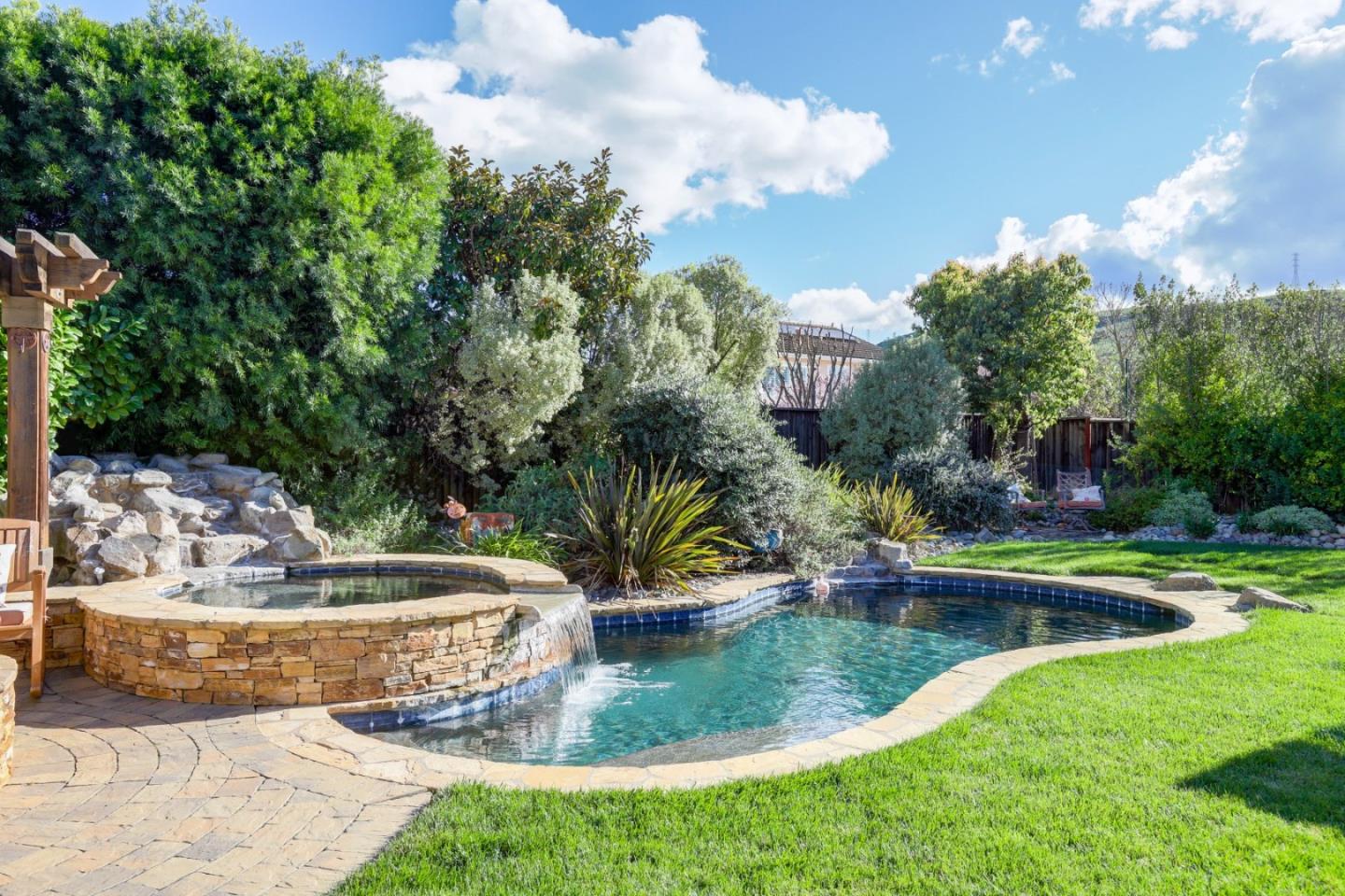 Detail Gallery Image 33 of 47 For 50 Tilton Ave, Morgan Hill,  CA 95037 - 5 Beds | 3/1 Baths