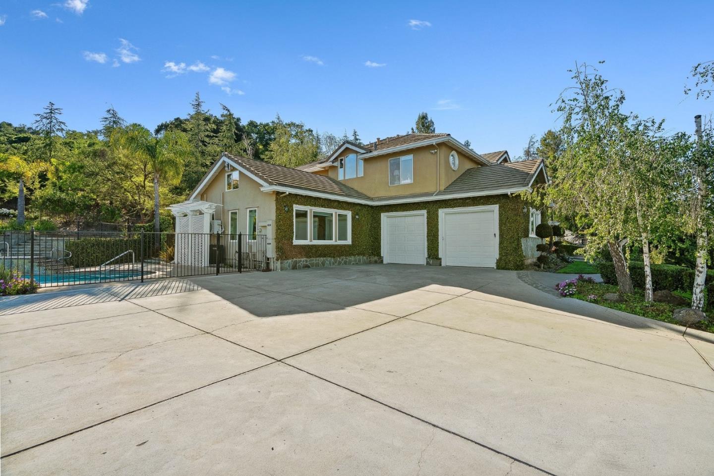 Detail Gallery Image 17 of 98 For 20397 Almaden Rd, San Jose,  CA 95120 - 4 Beds | 4/1 Baths