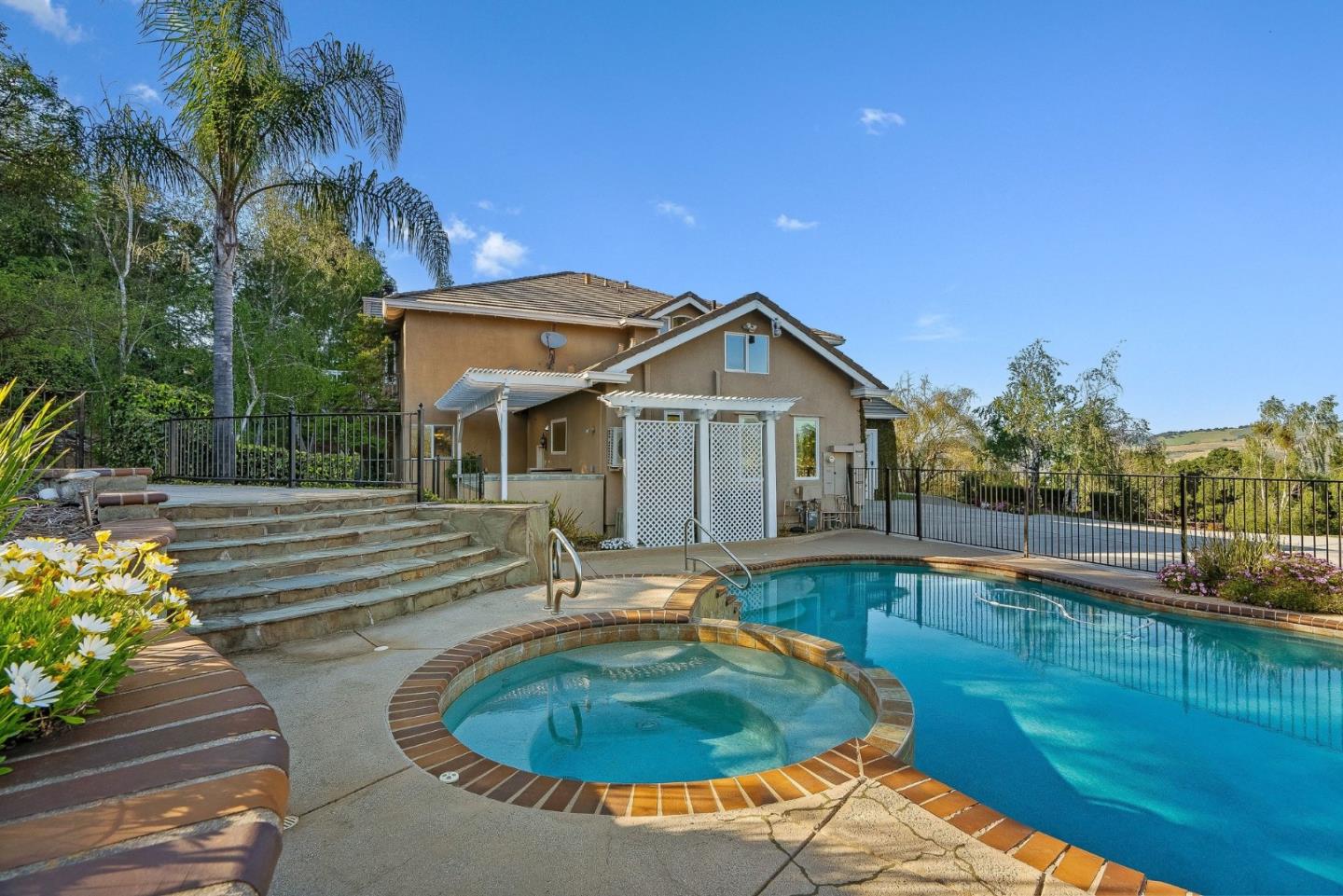 Detail Gallery Image 21 of 98 For 20397 Almaden Rd, San Jose,  CA 95120 - 4 Beds | 4/1 Baths