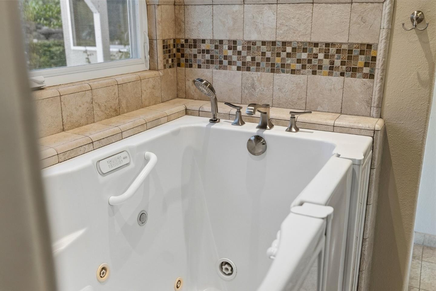 Detail Gallery Image 38 of 98 For 20397 Almaden Rd, San Jose,  CA 95120 - 4 Beds | 4/1 Baths