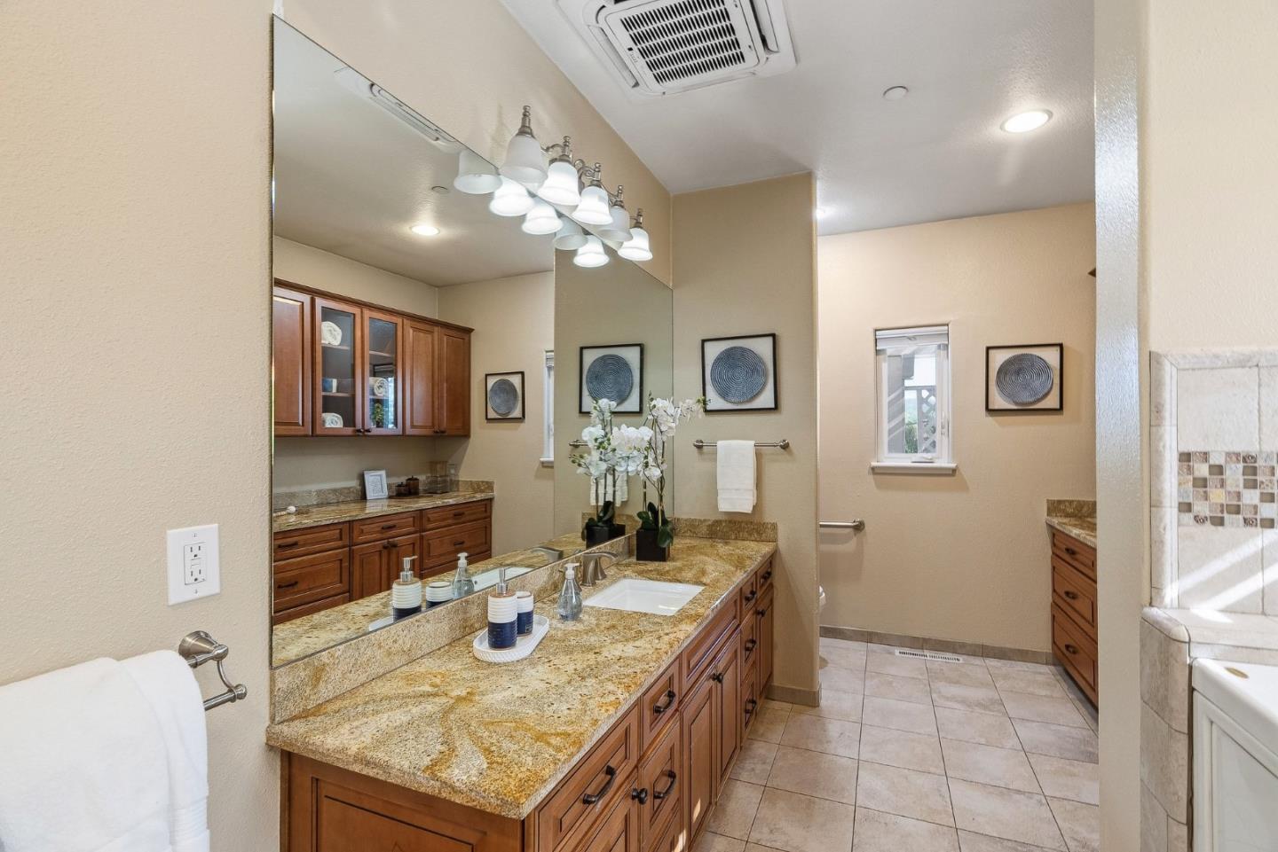 Detail Gallery Image 39 of 98 For 20397 Almaden Rd, San Jose,  CA 95120 - 4 Beds | 4/1 Baths