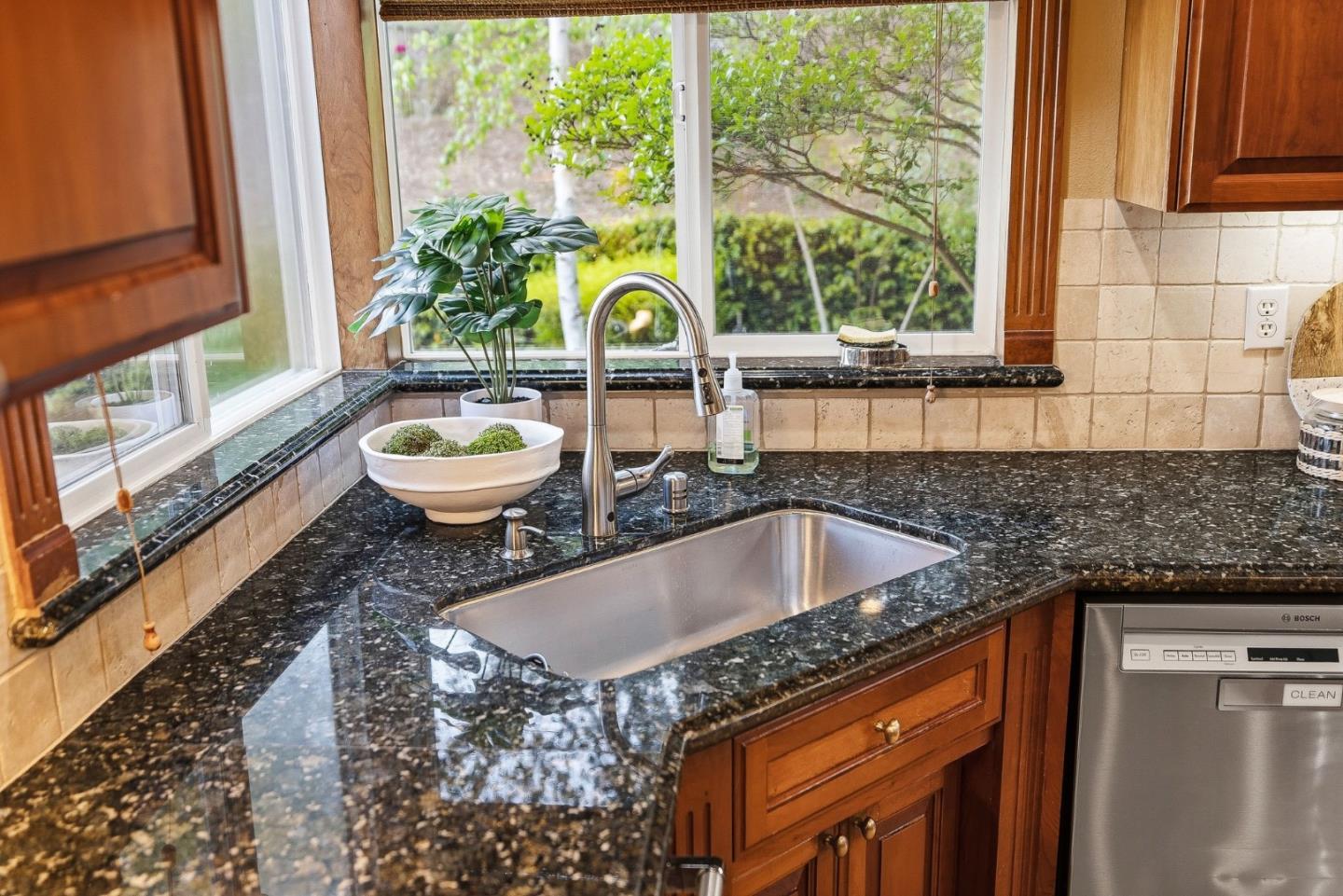 Detail Gallery Image 45 of 98 For 20397 Almaden Rd, San Jose,  CA 95120 - 4 Beds | 4/1 Baths