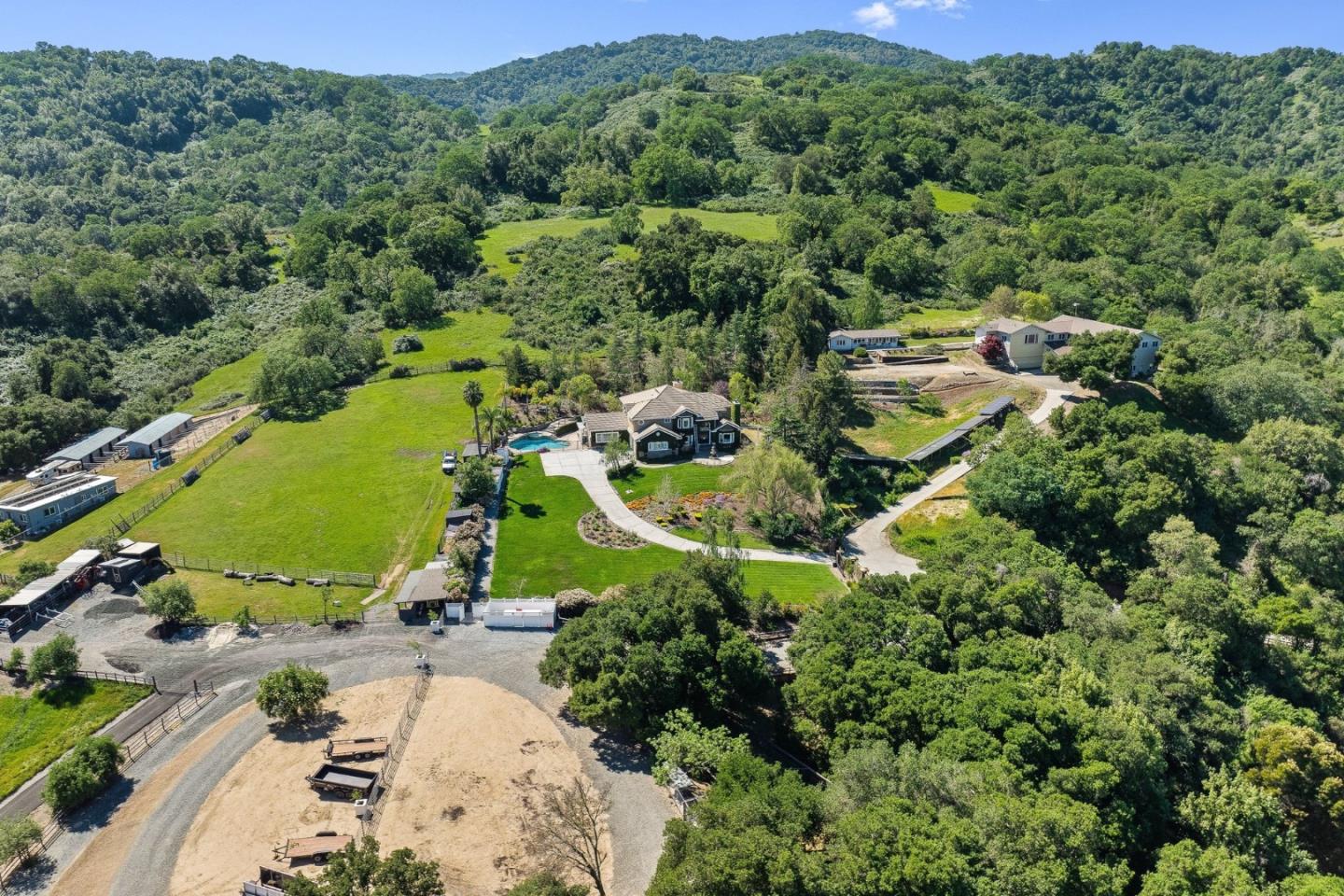 Detail Gallery Image 8 of 98 For 20397 Almaden Rd, San Jose,  CA 95120 - 4 Beds | 4/1 Baths