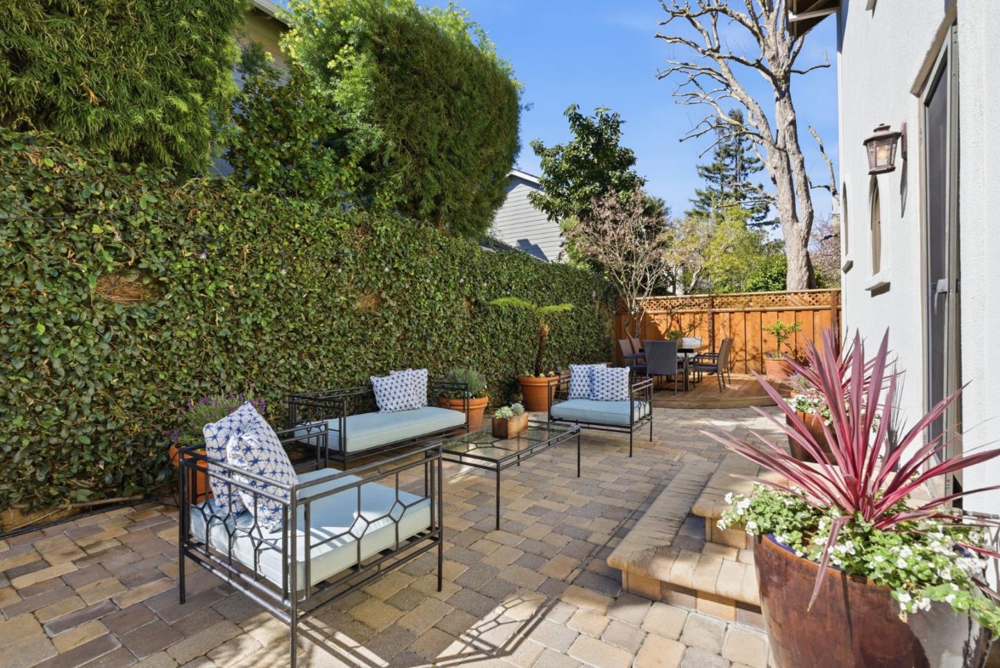 Detail Gallery Image 15 of 20 For 1333 Hoover St, Menlo Park,  CA 94025 - 2 Beds | 2/1 Baths