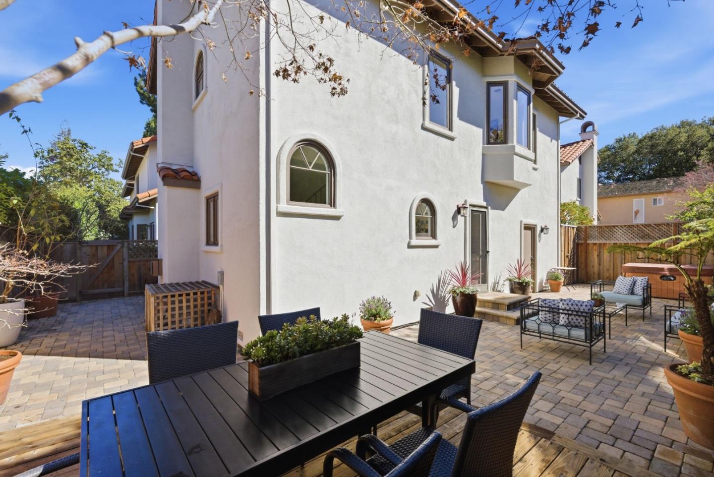 Detail Gallery Image 19 of 20 For 1333 Hoover St, Menlo Park,  CA 94025 - 2 Beds | 2/1 Baths