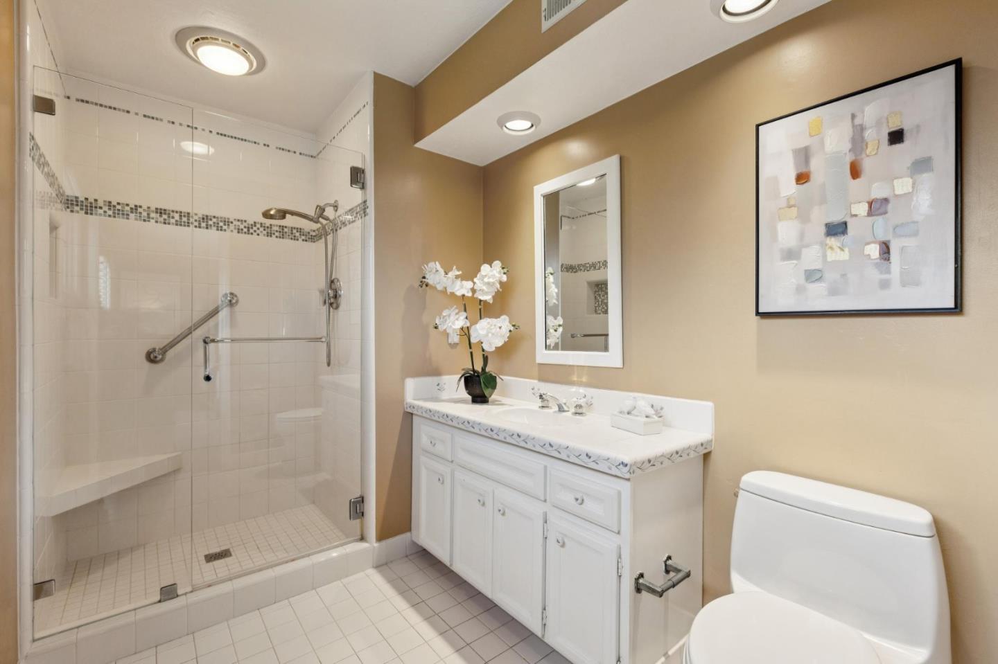 Detail Gallery Image 21 of 30 For 40 Robin Way, San Carlos,  CA 94070 - 2 Beds | 2 Baths