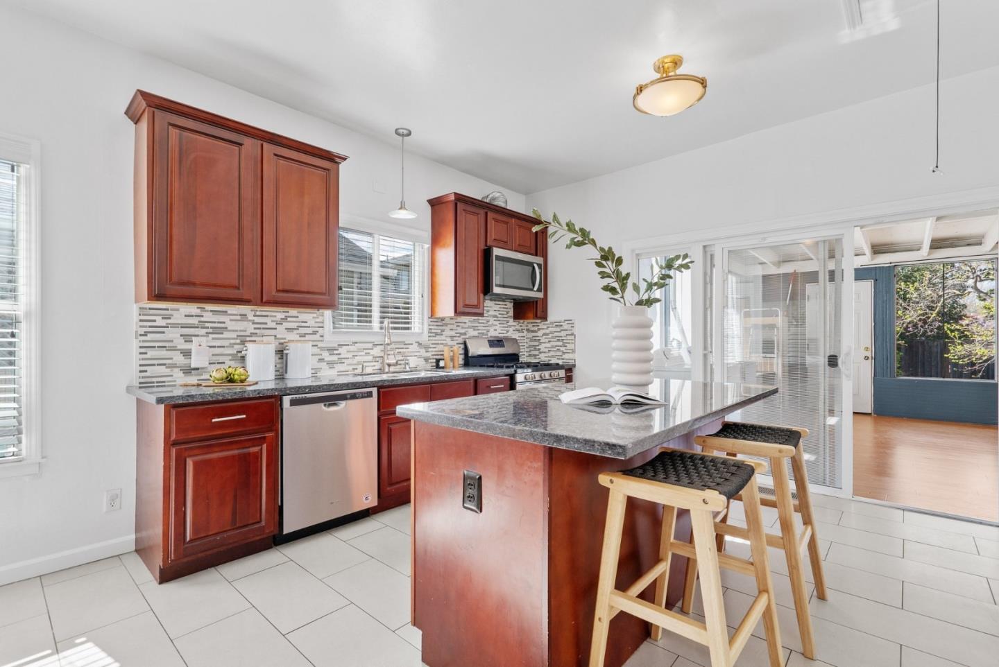 Detail Gallery Image 19 of 45 For 403 N 12th St, San Jose,  CA 95112 - 2 Beds | 2 Baths