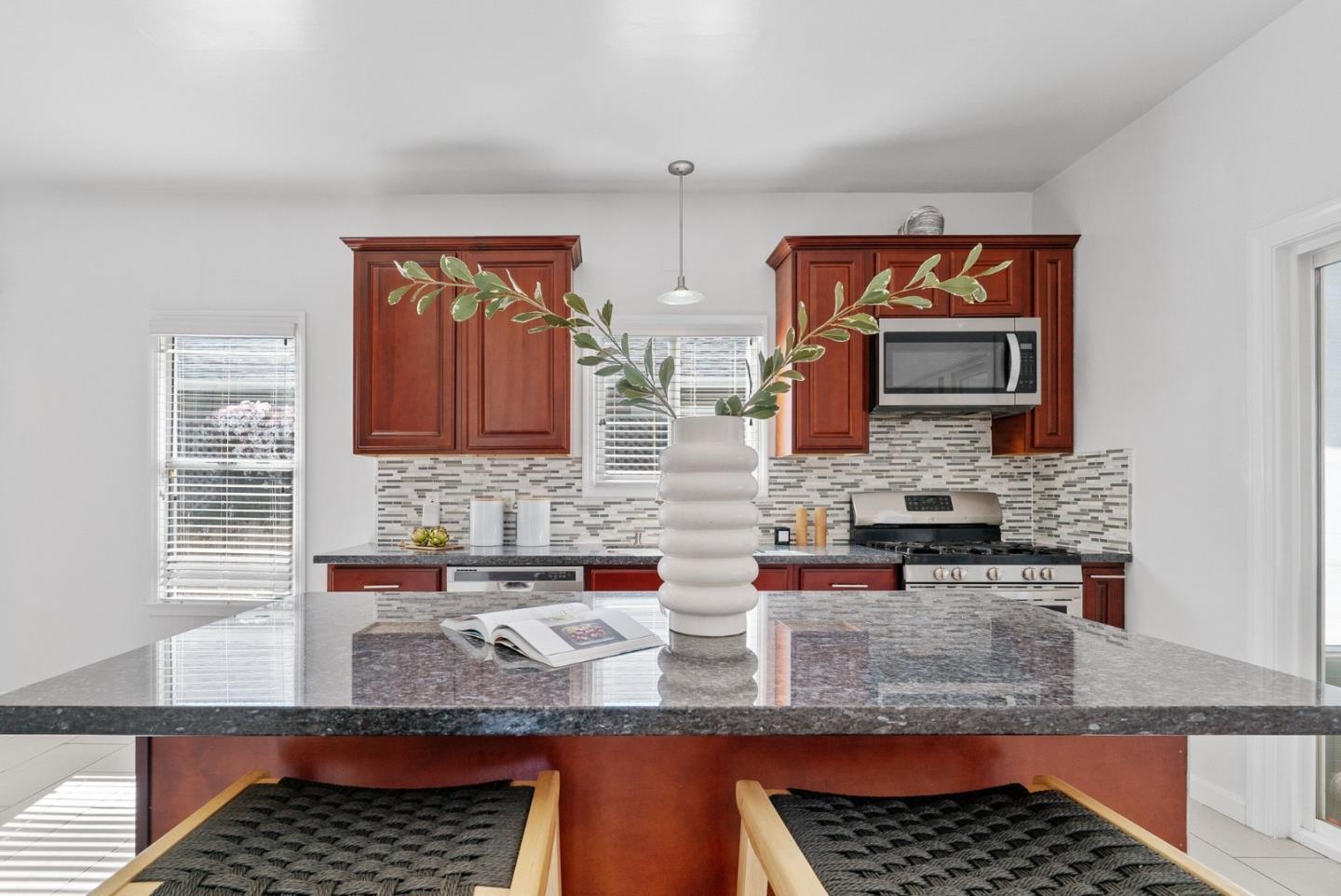 Detail Gallery Image 21 of 45 For 403 N 12th St, San Jose,  CA 95112 - 2 Beds | 2 Baths