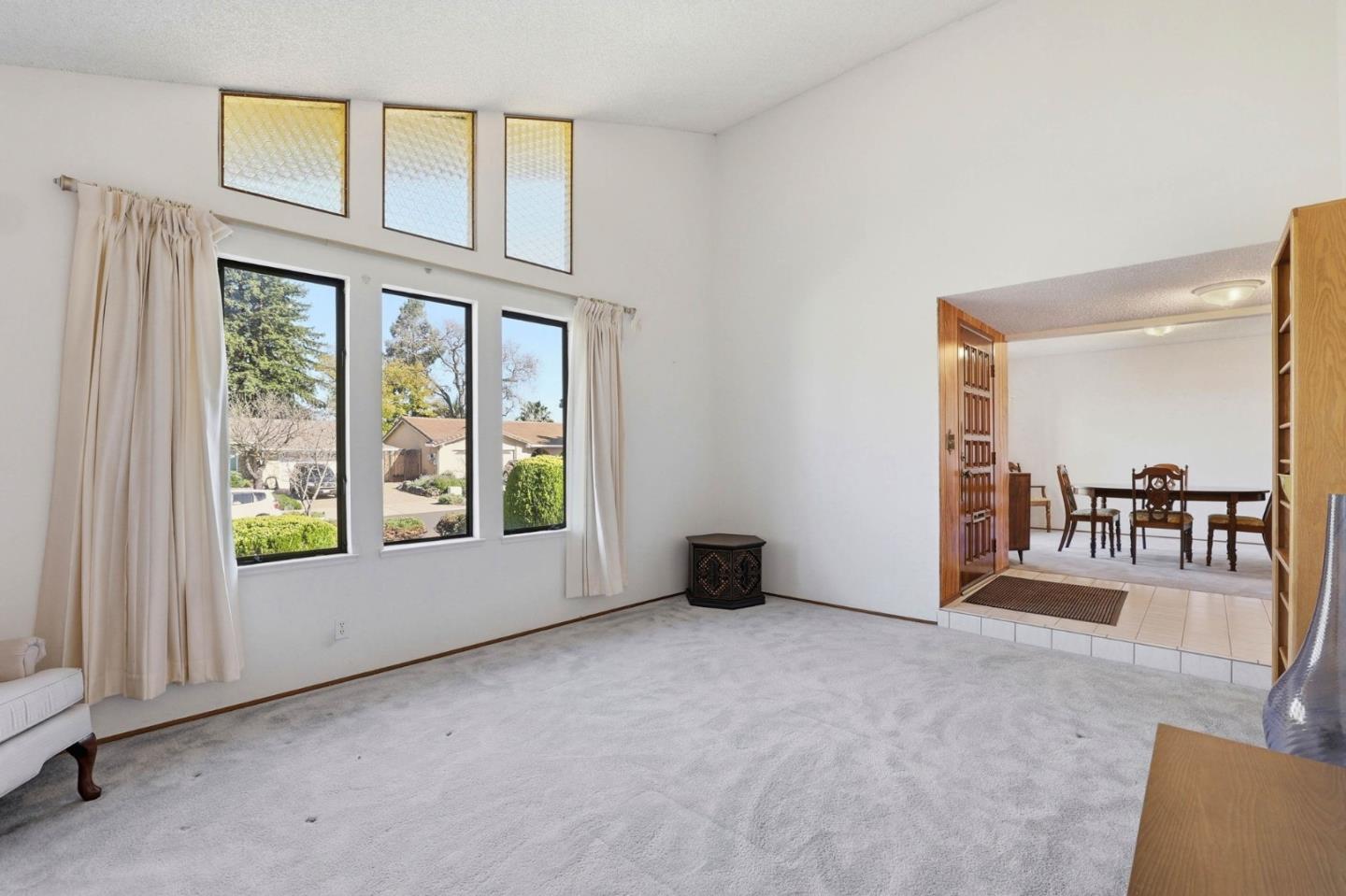 Detail Gallery Image 10 of 44 For 6227 via De Adrianna, San Jose,  CA 95120 - 3 Beds | 2 Baths